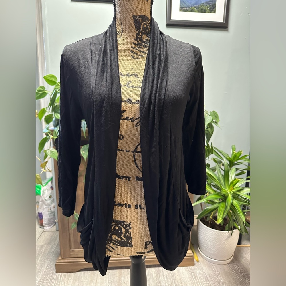 J.M. Fleurette black cardigan, size medium. Lightweight. Good condition.